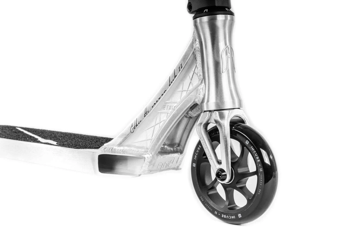 Ethic DTC Erawan V2 Medium Complete Scooter - Brushed - Image 5