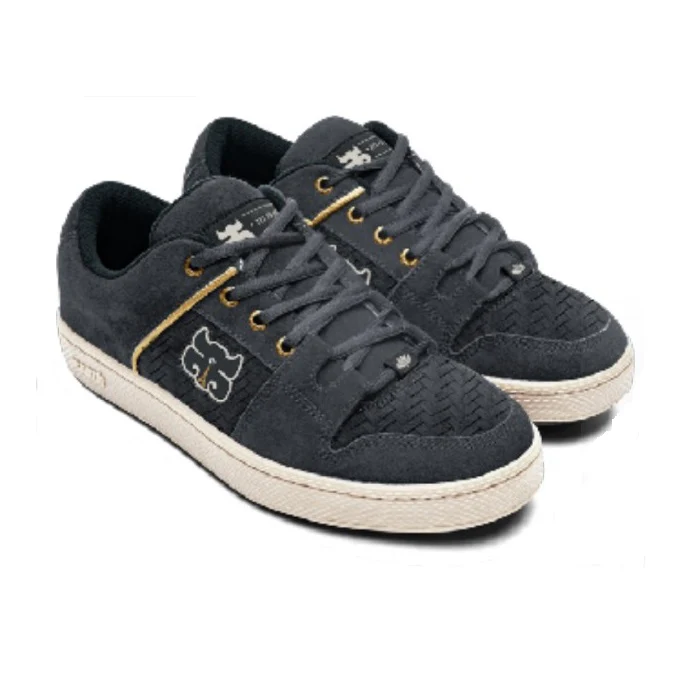 Ipath x Magenta Cricket Shoes - Blue