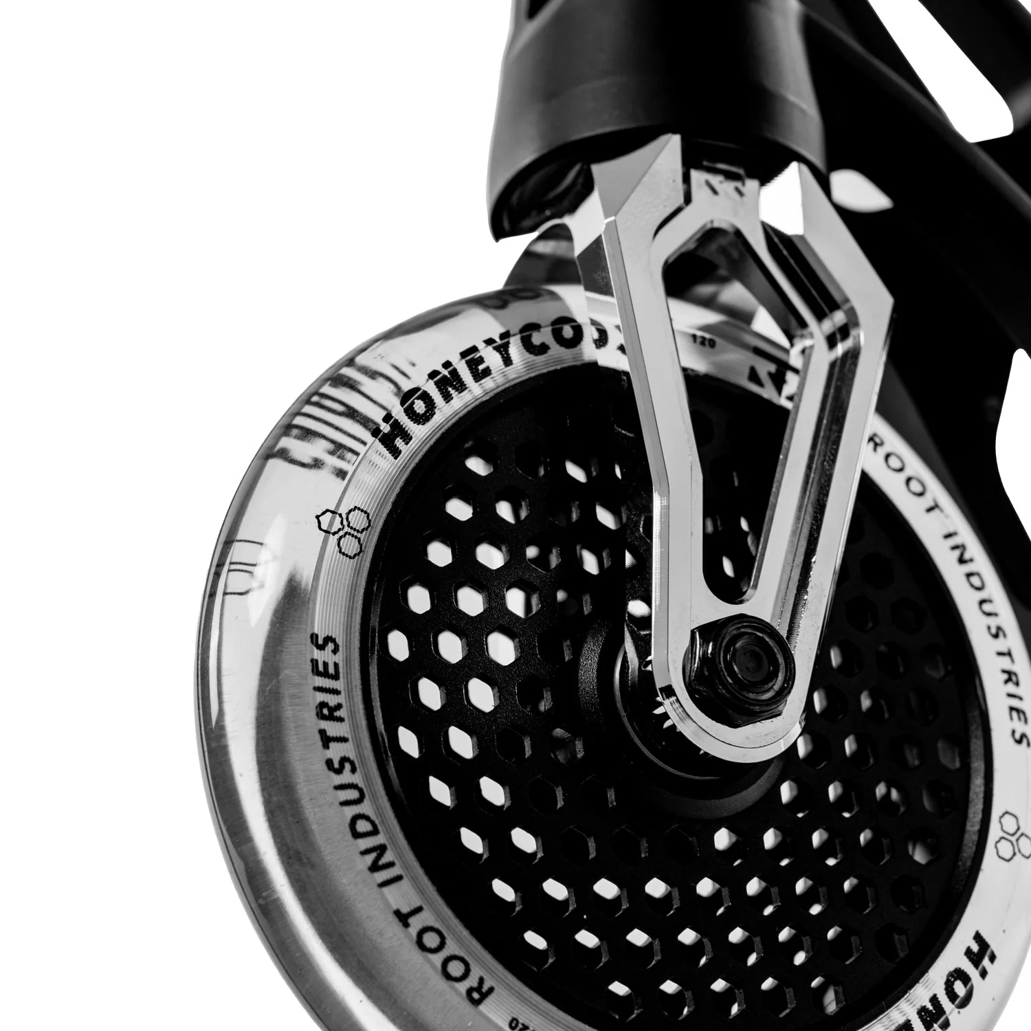 Root Industries Invictus V3 Complete Scooter - Black Mirror - Image 8